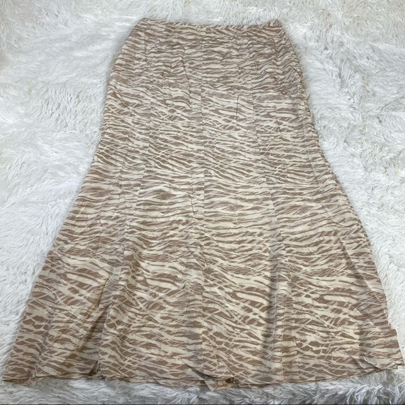 Ellen Tracy Fit and Flare Abstract Print Brown Tan Midi Skirt Size Medium 6 - Picture 5 of 8